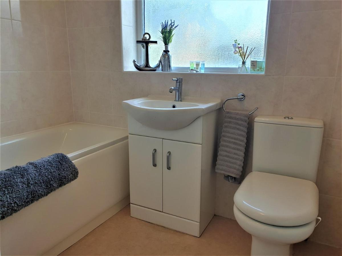 Lions Lodge: Great Location With Hot Tub Ringwood Eksteriør bilde